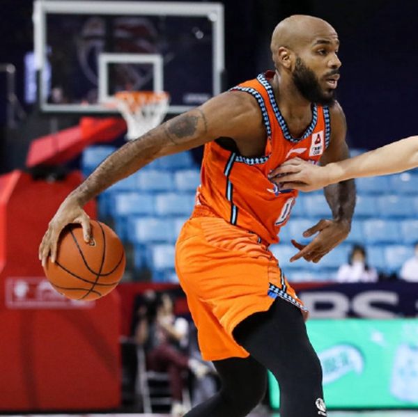 雷加利斯客场不敌对手,遭受连败压力 雷加利斯客场不敌对手,遭受连败压力