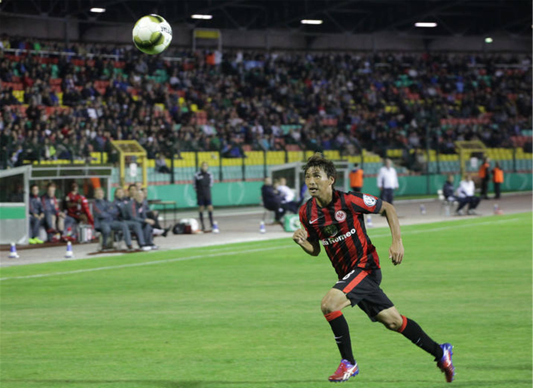 关于法兰克福防线严密,迫使对手无可奈何的信息 关于法兰克福防线严密,迫使对手无可奈何的信息