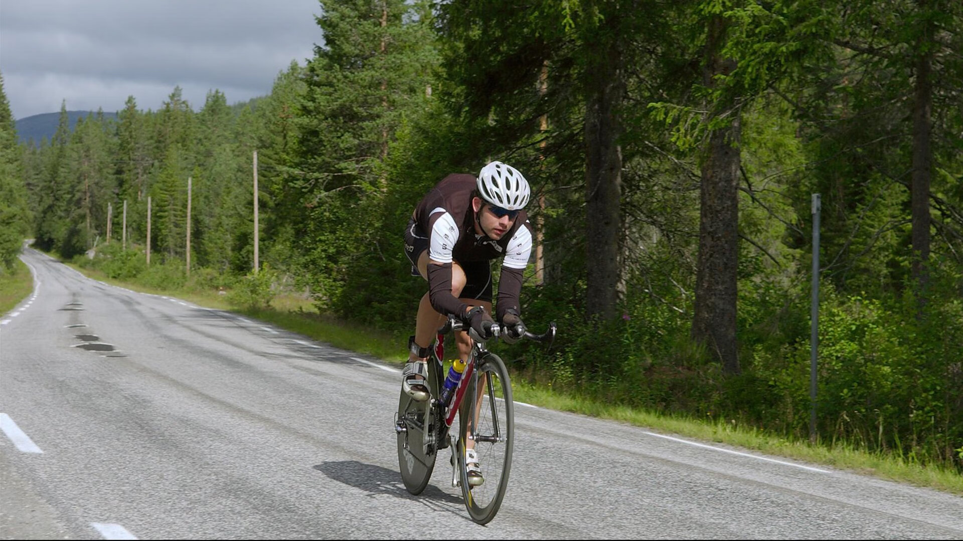 巴尔韦德爆发破铁壁,摩纳哥全面压制挪威战术解析