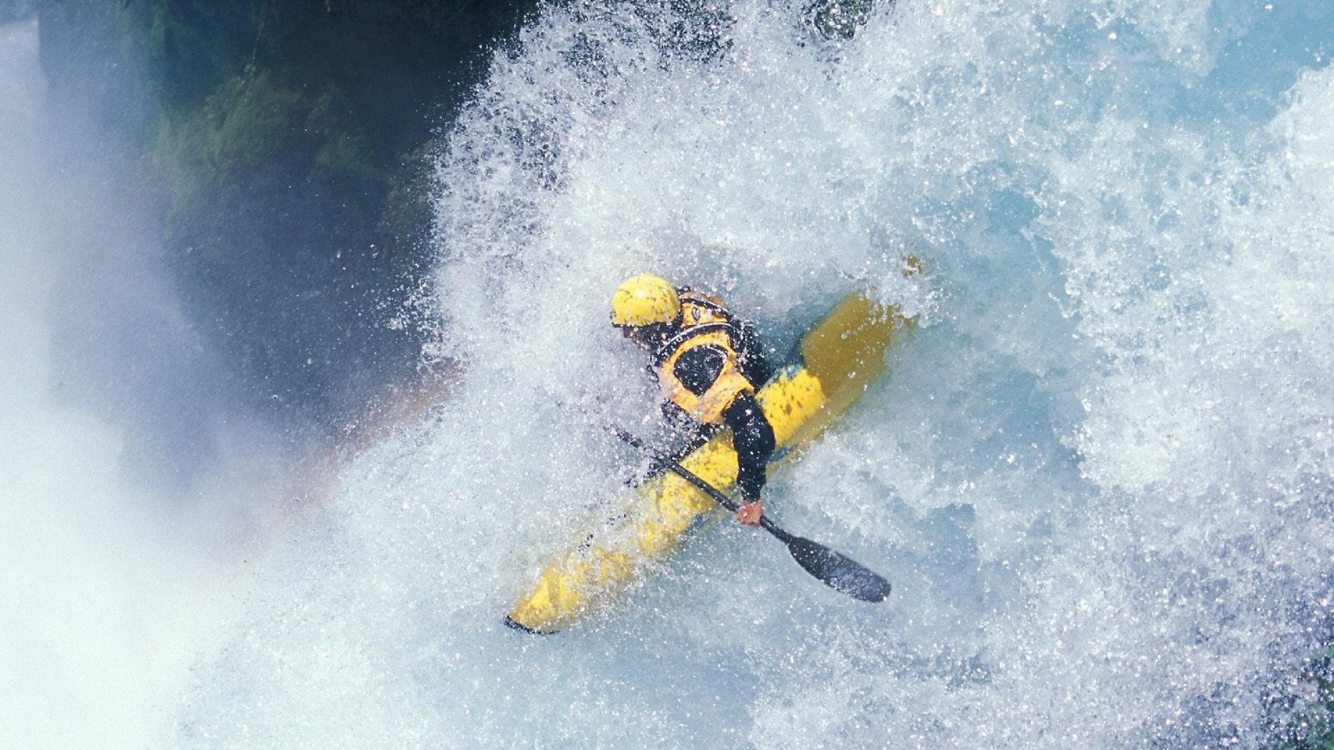 利拉德状态火热，广州队战术碾压山东队，展现团队篮球新高度